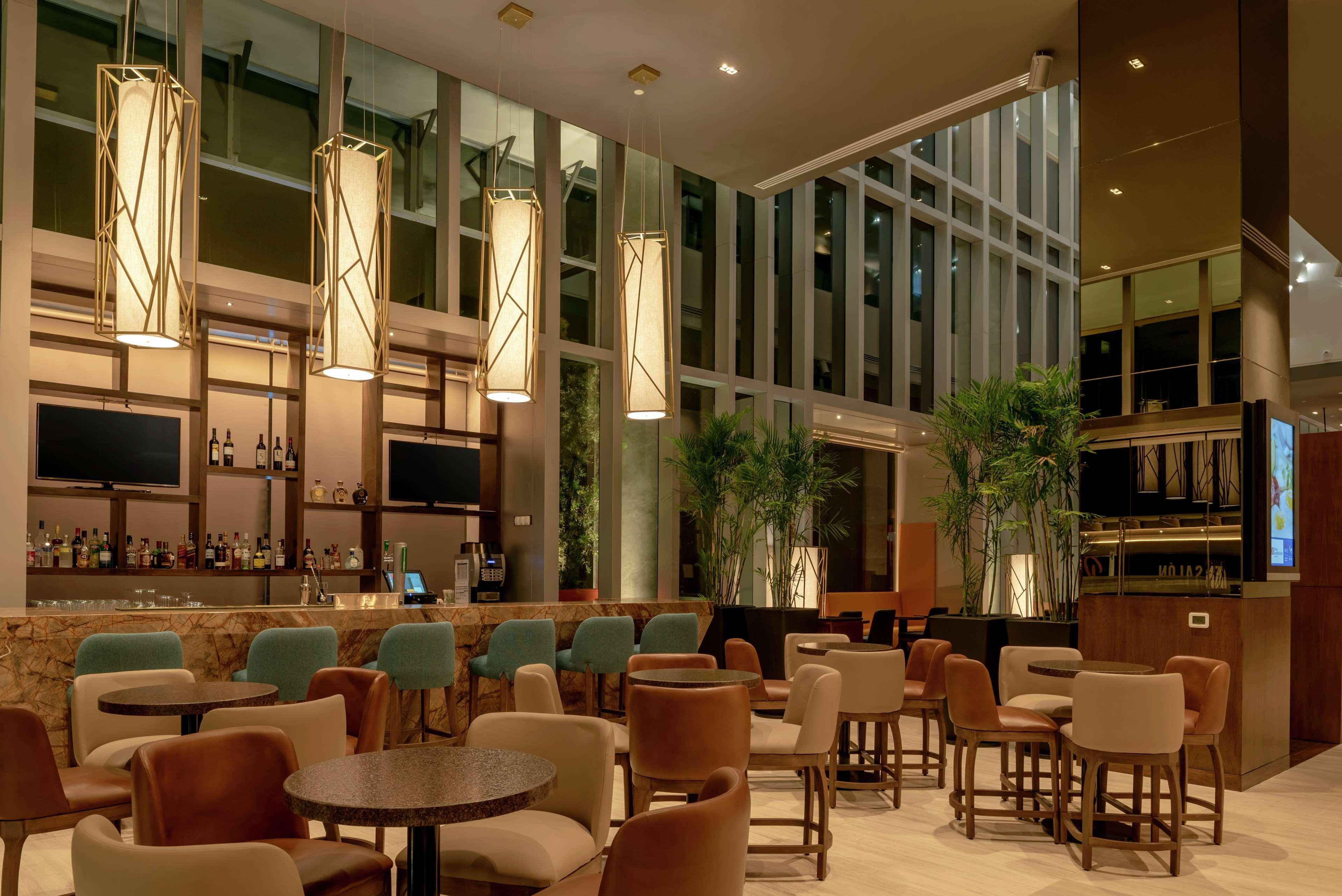 Hilton Garden Inn Chihuahua Exteriör bild